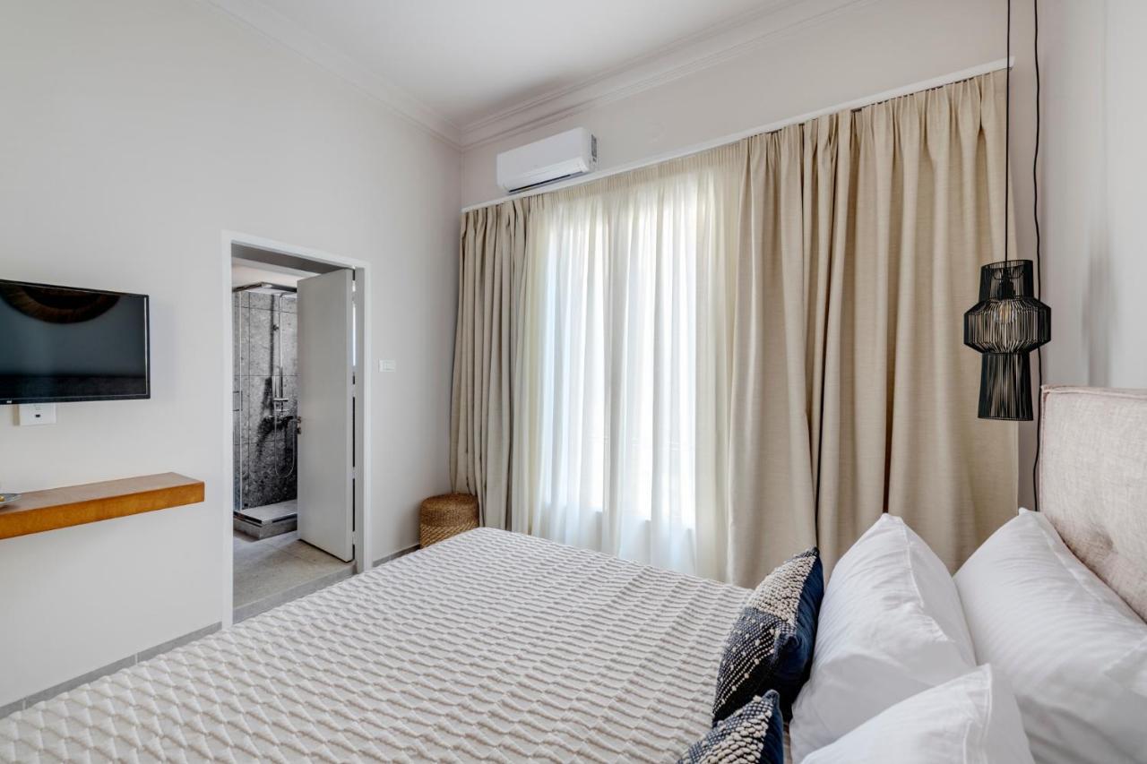 Nomadic Cozy Rooms Ermoupoli Buitenkant foto
