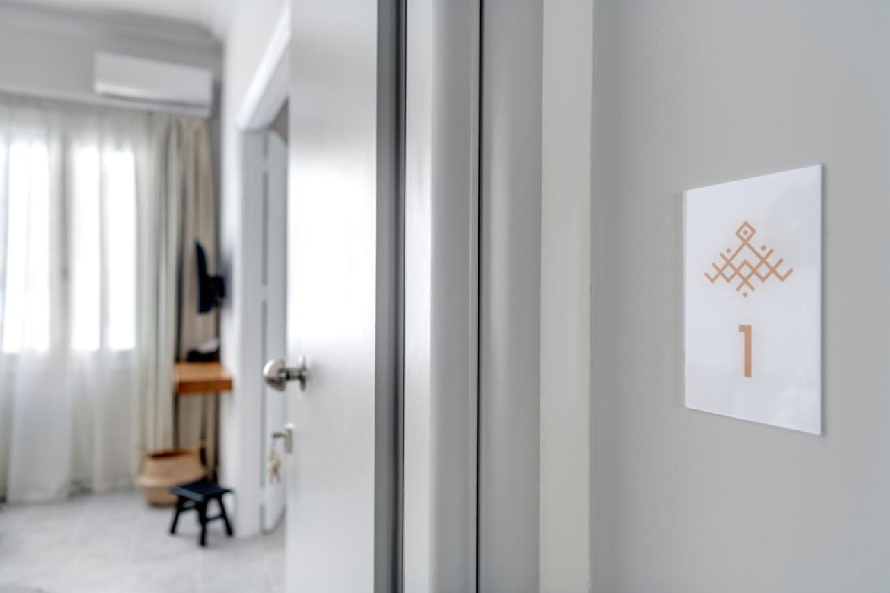 Nomadic Cozy Rooms Ermoupoli Buitenkant foto
